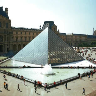 Louvre Museum